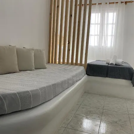 Serene Hill מלון נאוסה